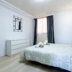 Paradise Court Apartman *
