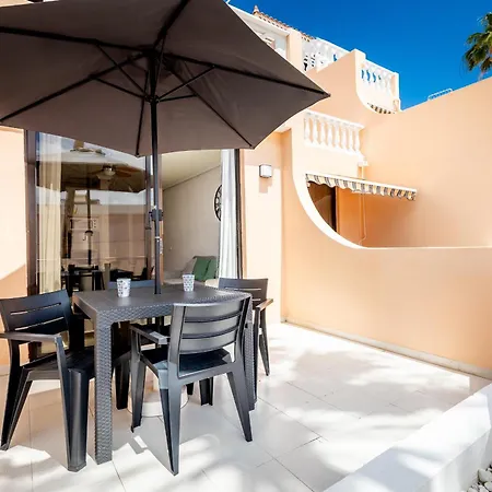 Apartment Paradise Court