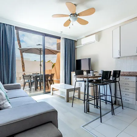 Paradise Court Apartment *