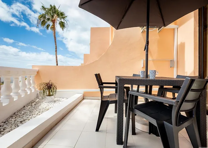 Paradise Court Costa Adeje (Tenerife)